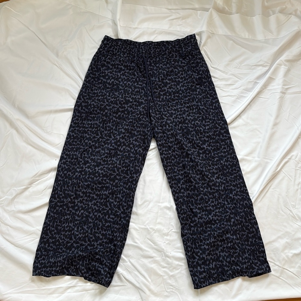 athleta avenue printed wide leg crop size 10